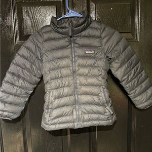 Patagonia full zip puffer jacket XS